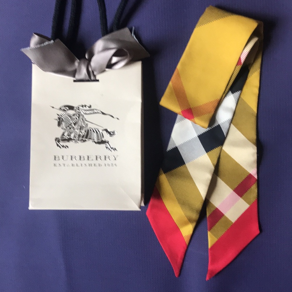 Burberry Skinny Check Silk Scarf in Mustard Check